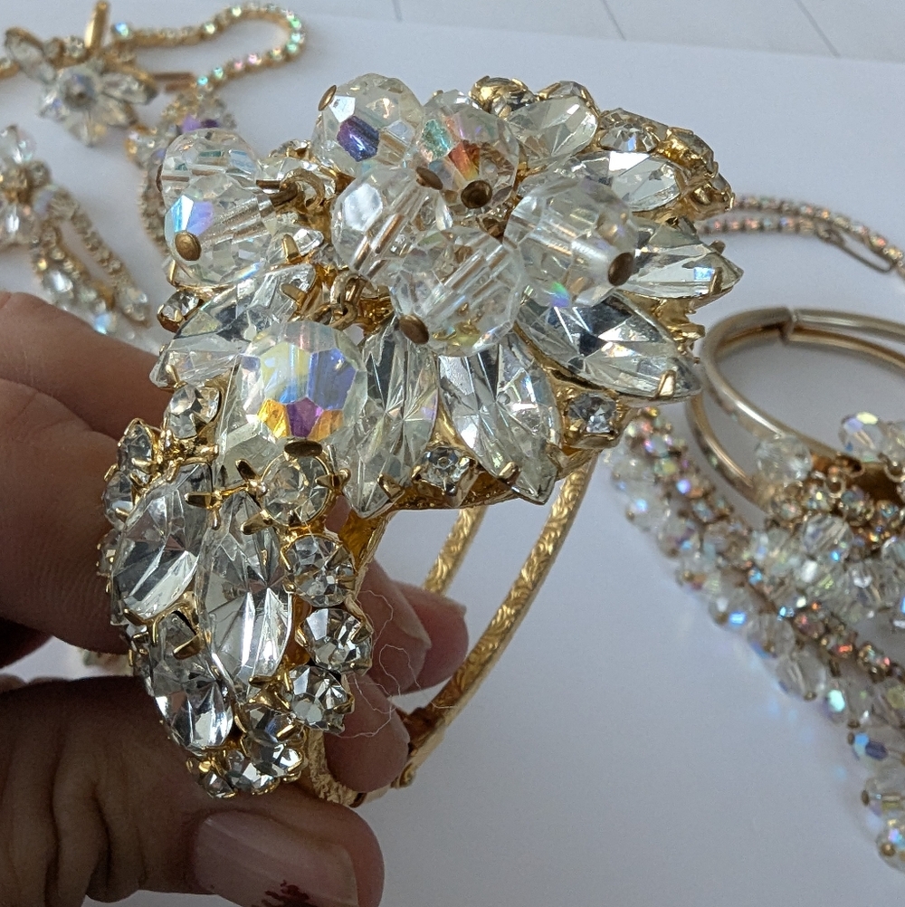 EVC 4 PIECE JULIANA GOLD TONE CLEAR & AB RHINESTONES - Picture 10 of 13
